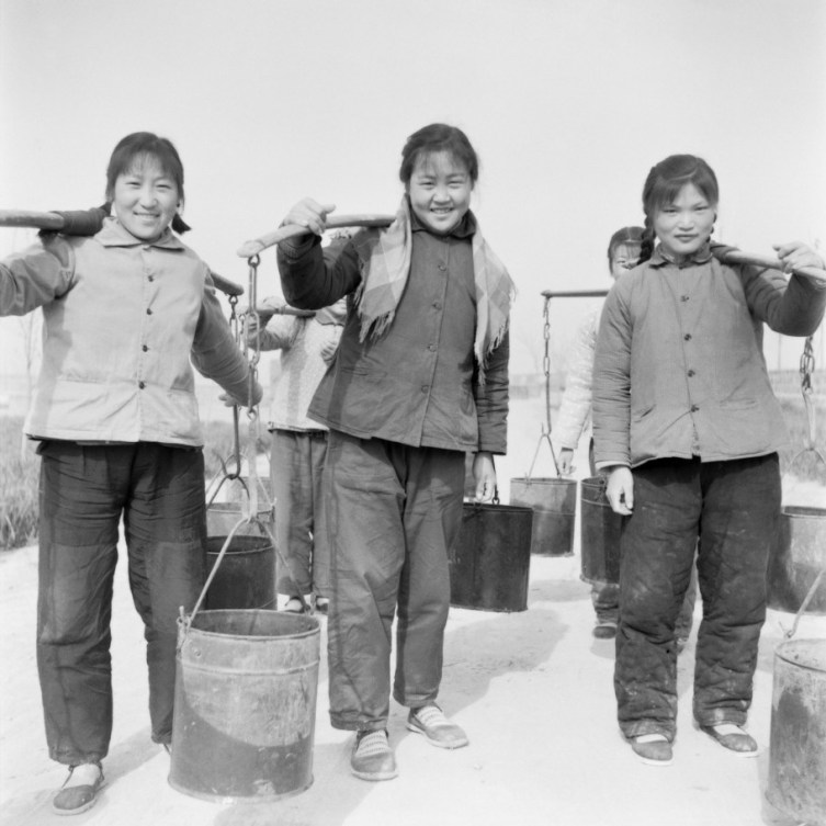 1975年，固村大队女社员。王树洲摄影