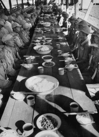 1953年11月：临撤前国军的最后一餐饭