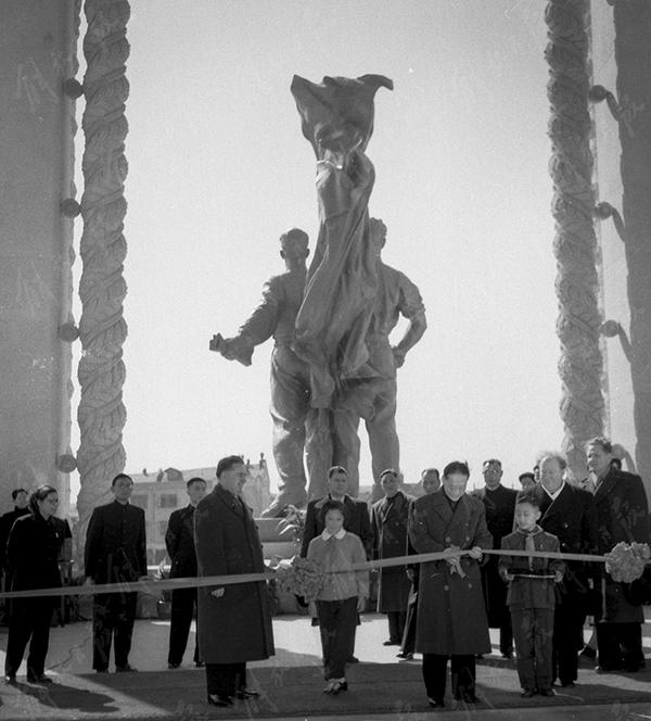 中苏友好大厦开工典礼 6