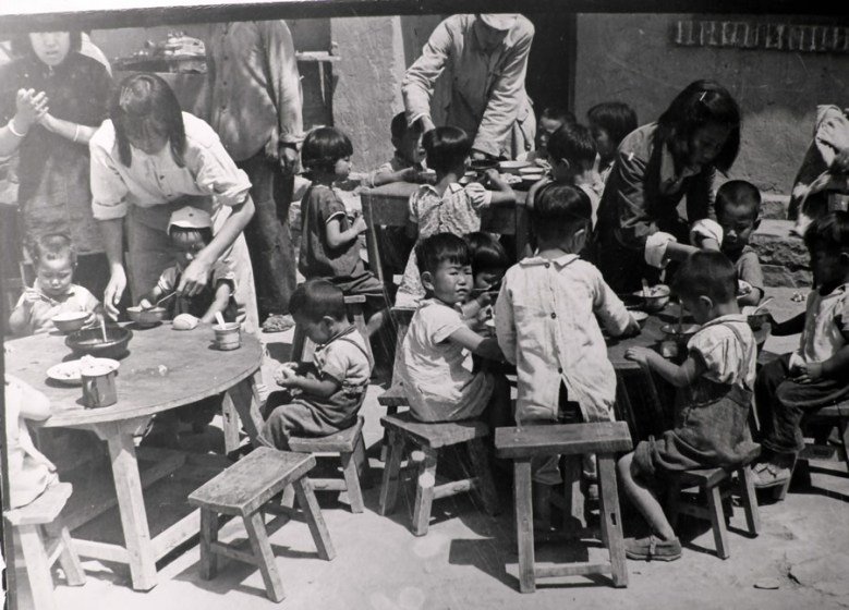 抗战时期延安保育院的娃娃