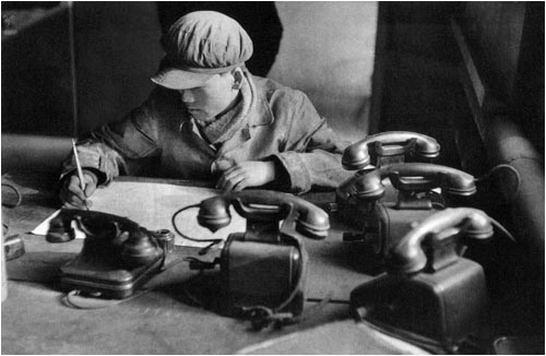 鞍山 接线员 1955