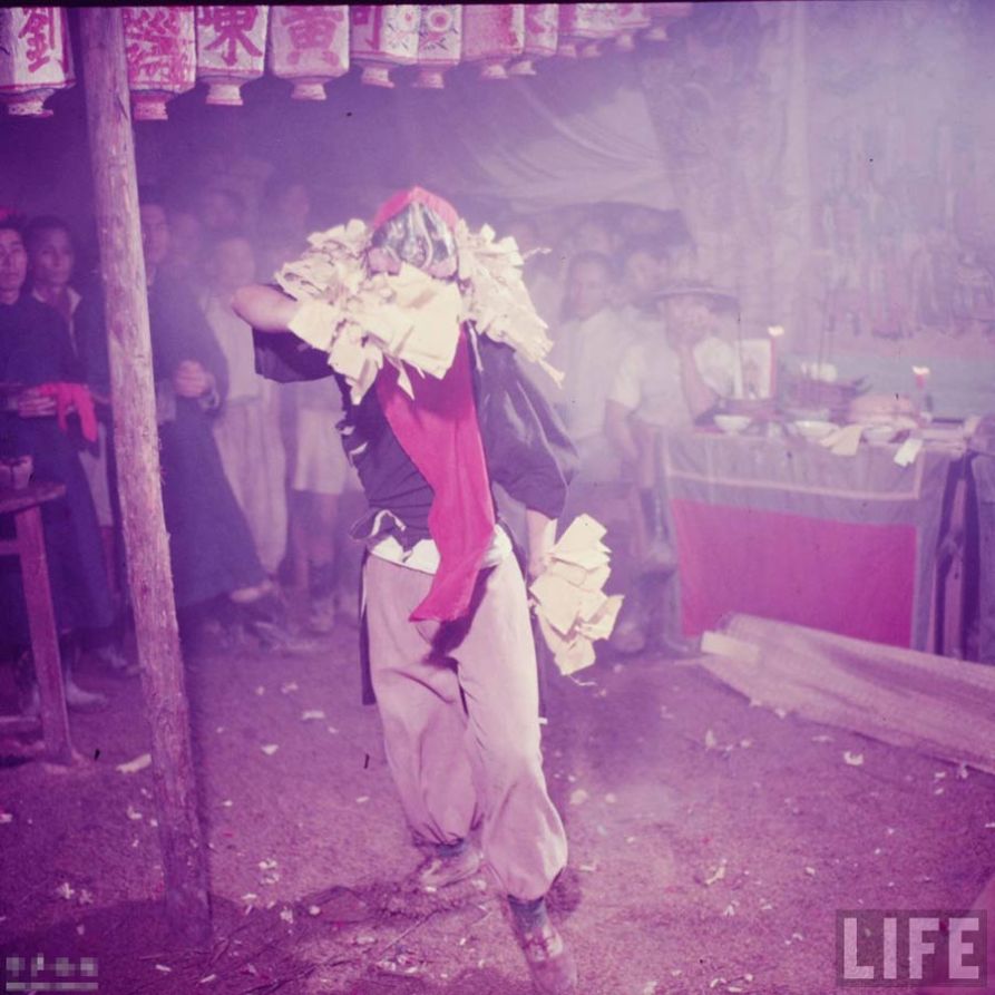 1954年台湾道士作法实拍 5