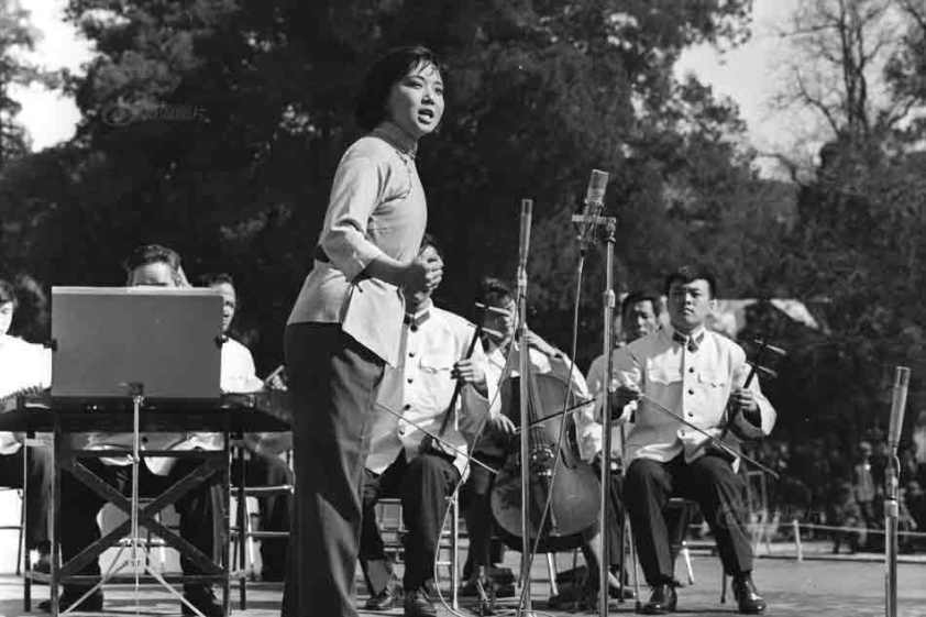 1974年10月1日，北京国庆节游园会