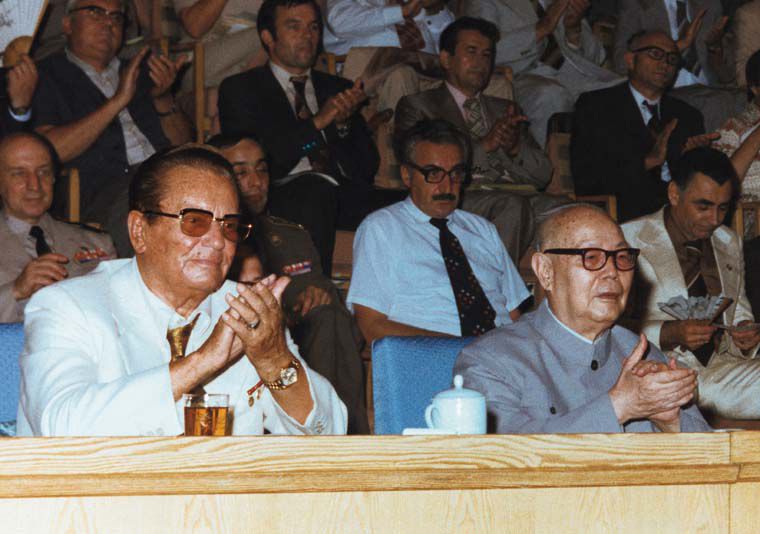 1e6e69c0-bb52-478c-a5bd-db9f04840f24