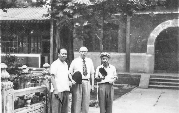 12265497_13913527835852