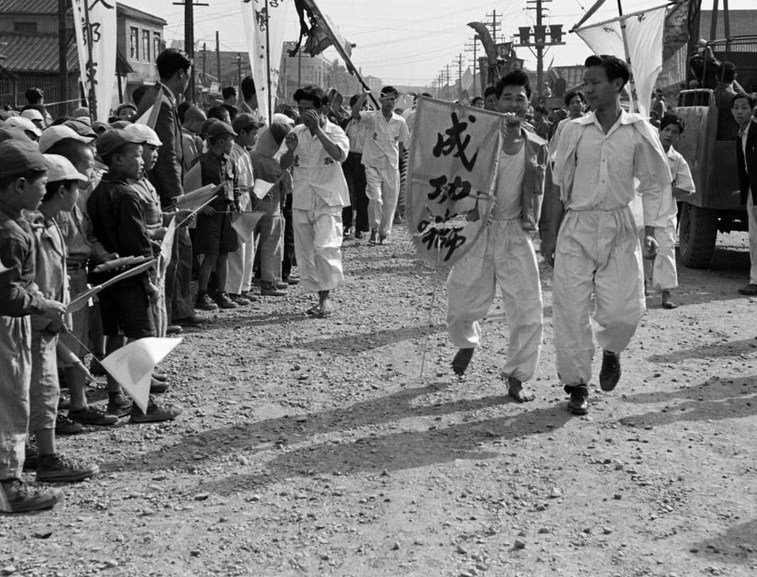 900x600_AD8KVS564T8E0001