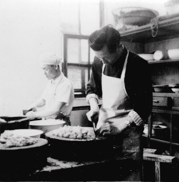 122988_1254214050KGhw