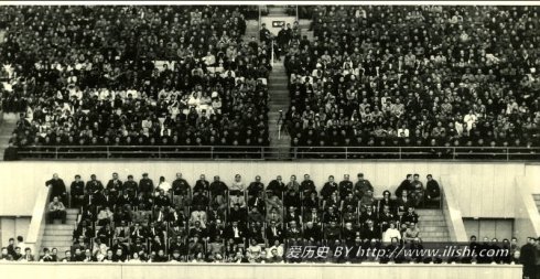 5a06287d06f16dc370ea3