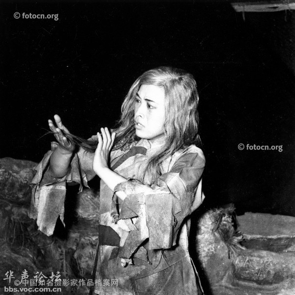 201504231440173121-4505638