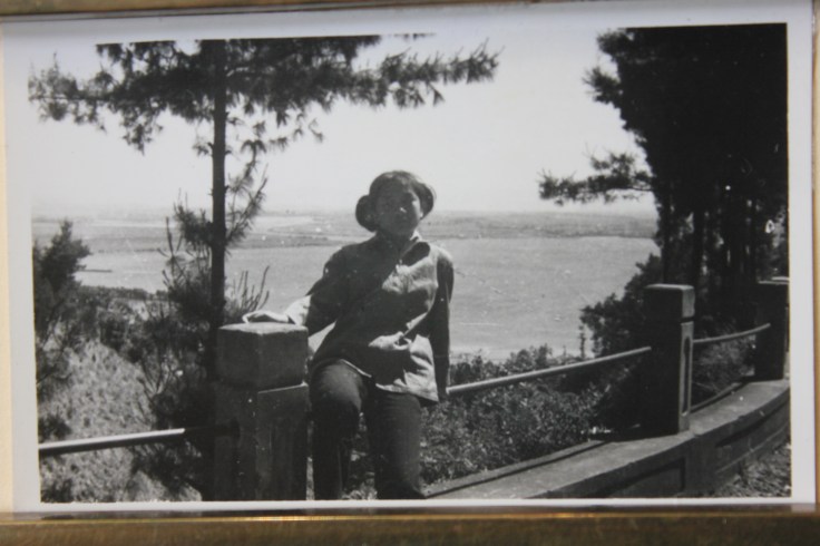 1977.05.01-西山盘山边-IMG_8926