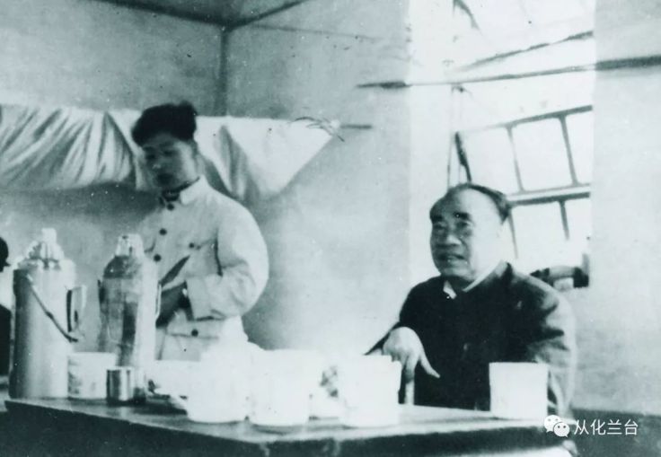 af9390be5c4b49b1b90956b4ad690e69