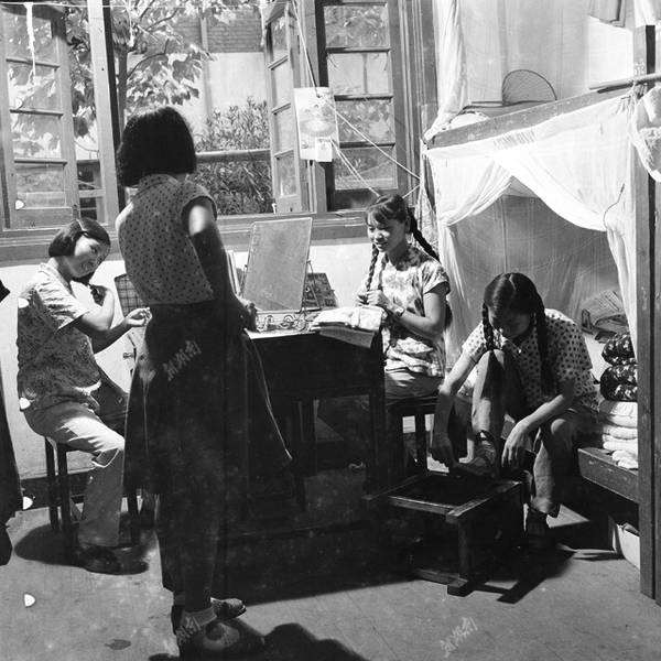 9741C5AD56DD3D585A2C48B0AAEFD75C9A5D1063_size121_w640_h641