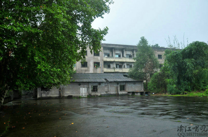 001Ze4y7zy7orSeeUlG90&amp;690