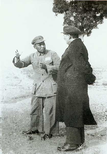 1952_maozedong_and_xu_shiyou