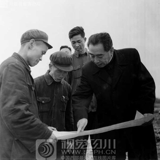 75801c430e131a4d4c3add1113b41b9b